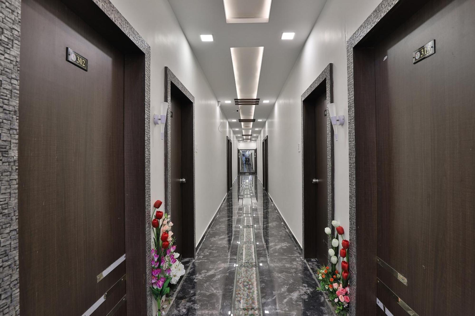 Hotel O Shiv Residency Gorwa Exterior foto